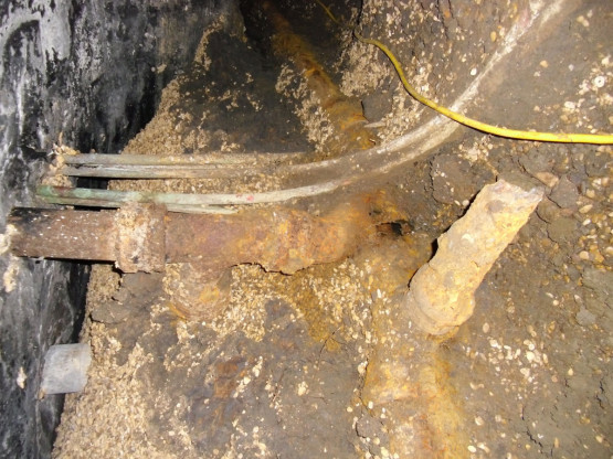 Cast Iron Pipe Damage repaired by Master Fix Plumbing